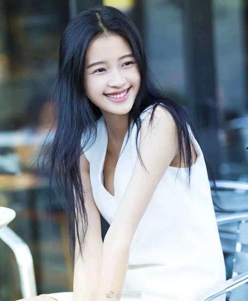 孙怡吃瓜全过程视频,揭秘明星幕后生活点滴